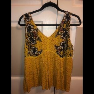 Francesca’s Floral Mixed Media Tank